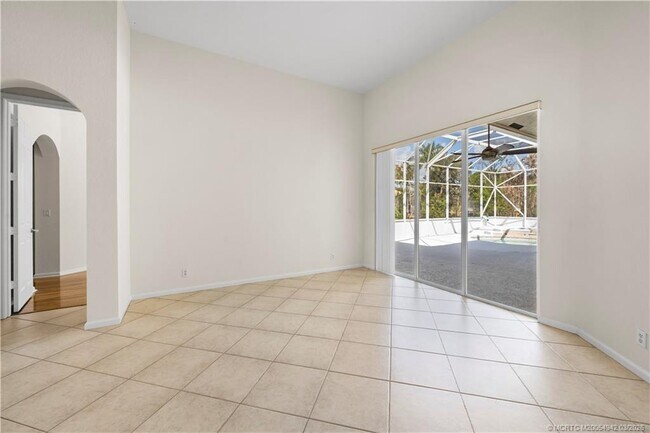 Building Photo - 2529 SW Park Meadows Trail