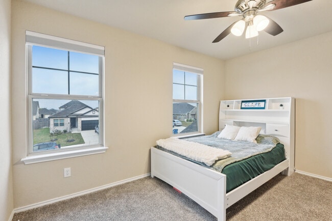 Building Photo - 513 Chelson Hunt