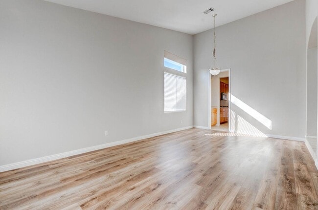 Building Photo - 2294 Tedesca Dr