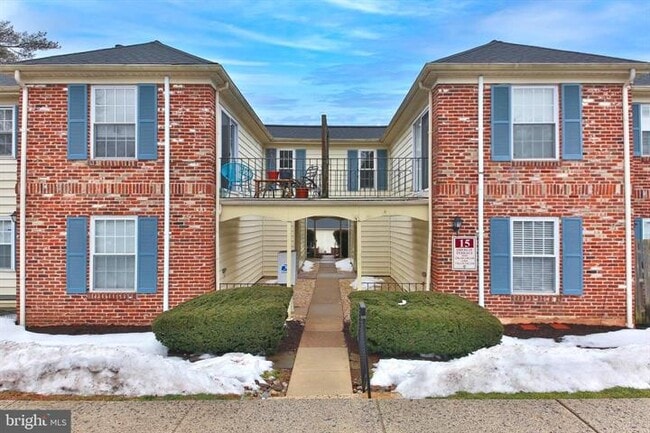 Building Photo - 146 Oberlin Ter