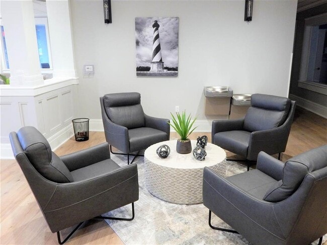 Building Photo - 725 Harbor Watch Dr