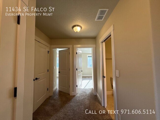 Building Photo - 11434 SE Falco St