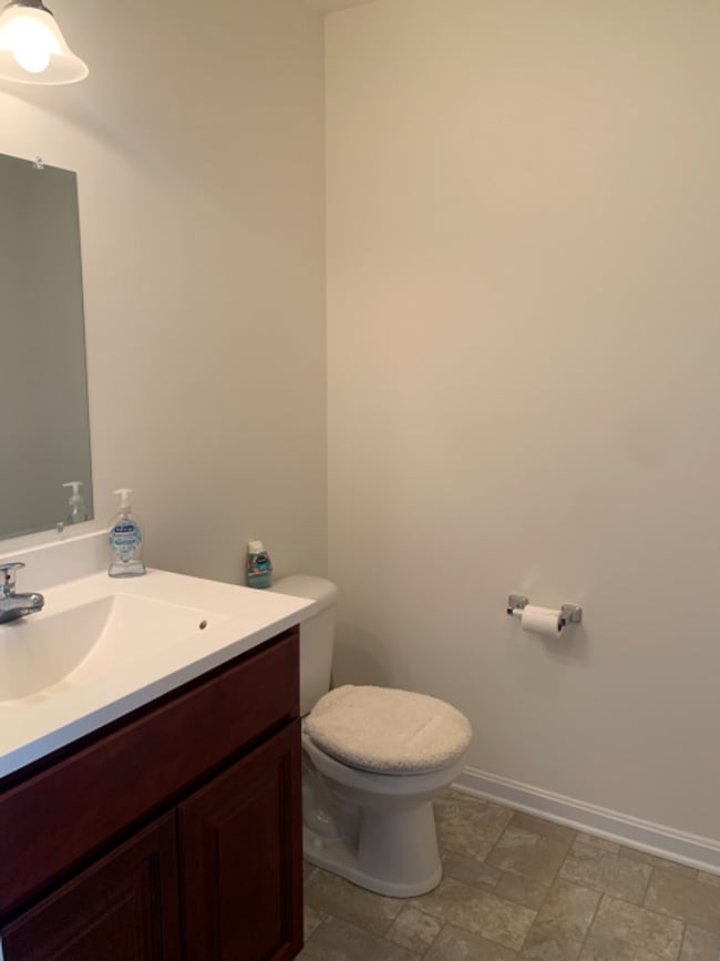 Building Photo - 327 Tribbitt St