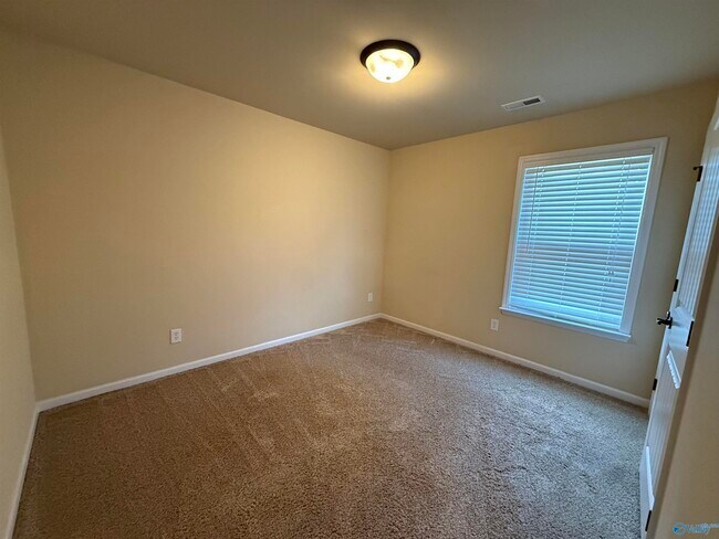 Building Photo - 824 Bell Factory Rd