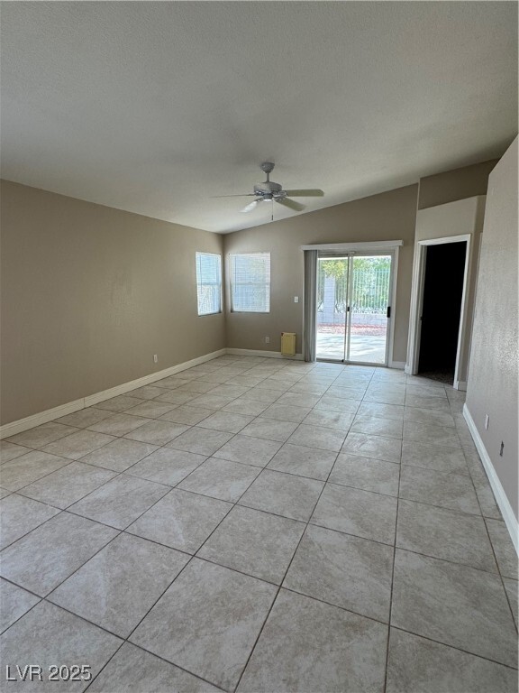 Building Photo - 2498 Foxmoore Ct