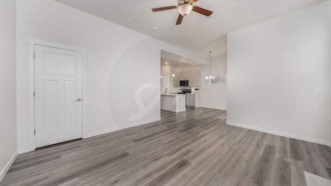Building Photo - Westside End Unit Townhouse