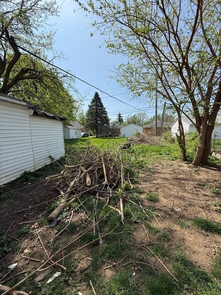Building Photo - 1455 E Whitmer St