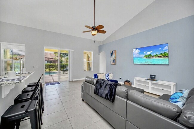 Building Photo - 4168 Oak Tree Dr