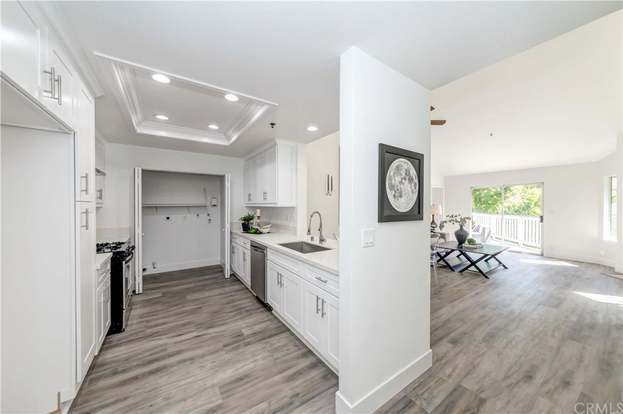 Building Photo - 10371 Garden Grove Blvd