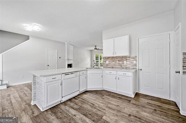 Building Photo - 1636 Heyford Cir