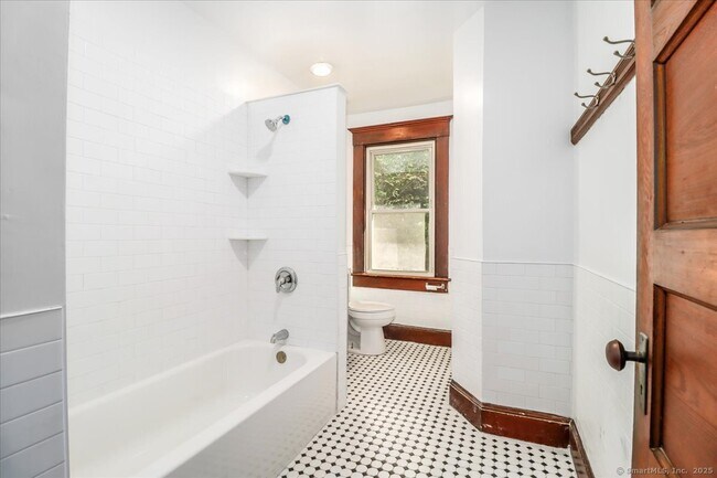 Building Photo - 130 Wellsville Ave