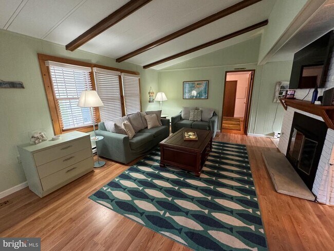 Primary Photo - 14002 Sand Dune Rd