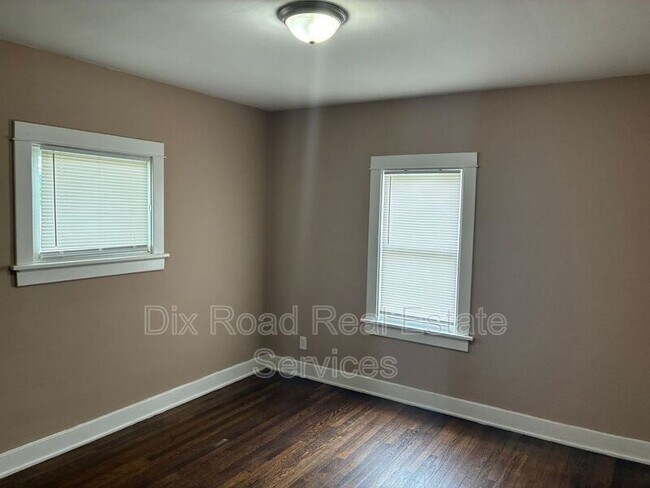 Building Photo - 1430 Coventry Rd