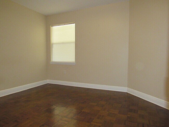 Building Photo - 12601 Equestrian Cir
