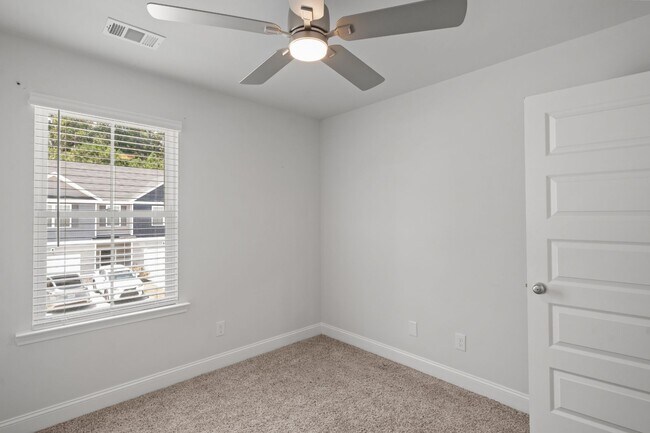 Building Photo - 495 Gov Treutlen Cir
