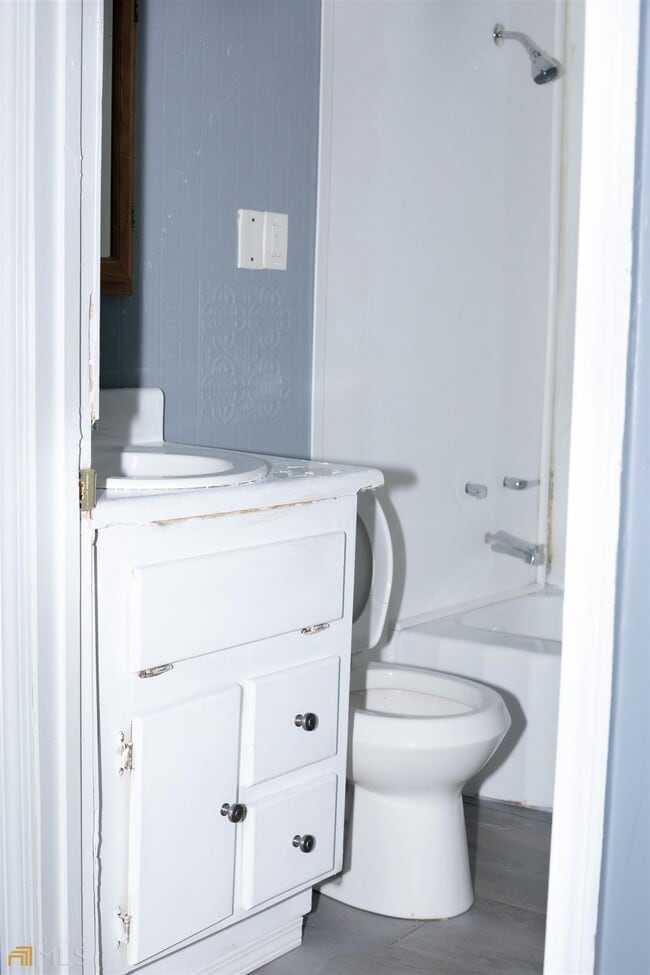 Building Photo - 4333 Capitol Ave