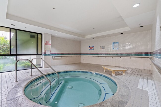 Building Photo - 222 S Central Ave