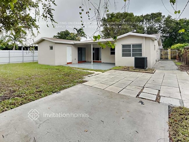 Building Photo - 6841 Liberty St