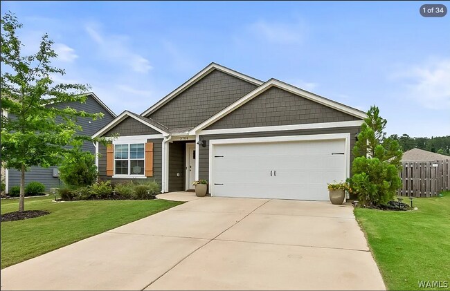 Building Photo - 3704 Magnolia Hls Dr