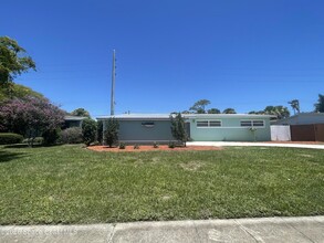 Building Photo - 60 Barbados Dr