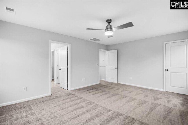 Building Photo - 917 Woodcreek Farms Rd