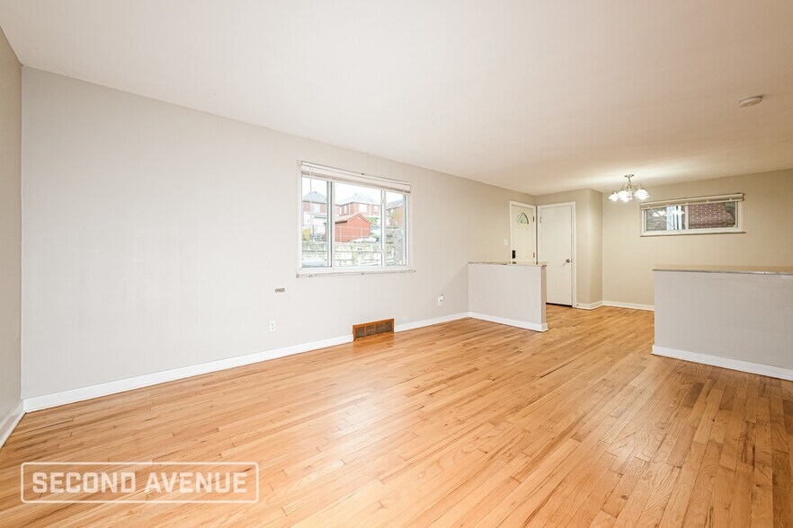 Building Photo - 4274 Shields St