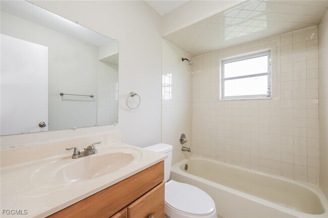 Building Photo - 14056 Marquette Blvd