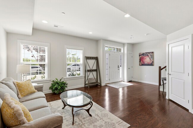 Building Photo - 5917 Glen Willow Wy