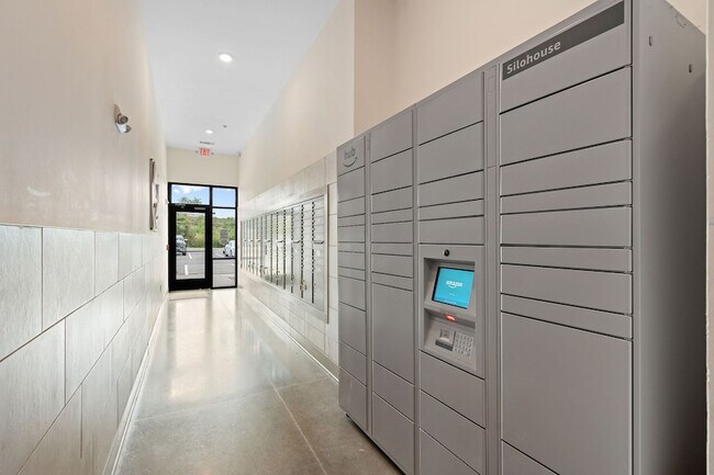 Building Photo - 1638 54th Ave N