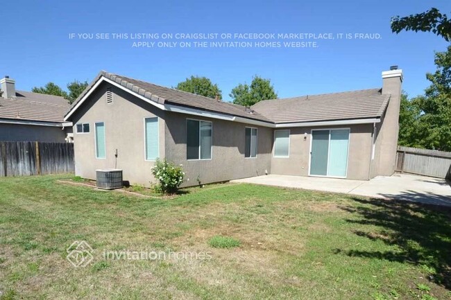 Building Photo - 9396 Lakepoint Dr