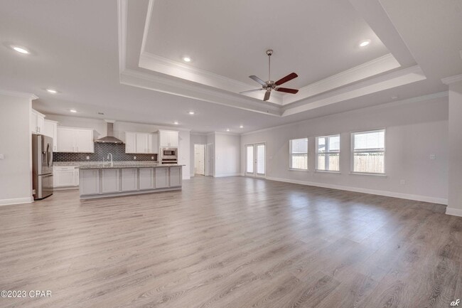 Building Photo - 204 Martingale Lp