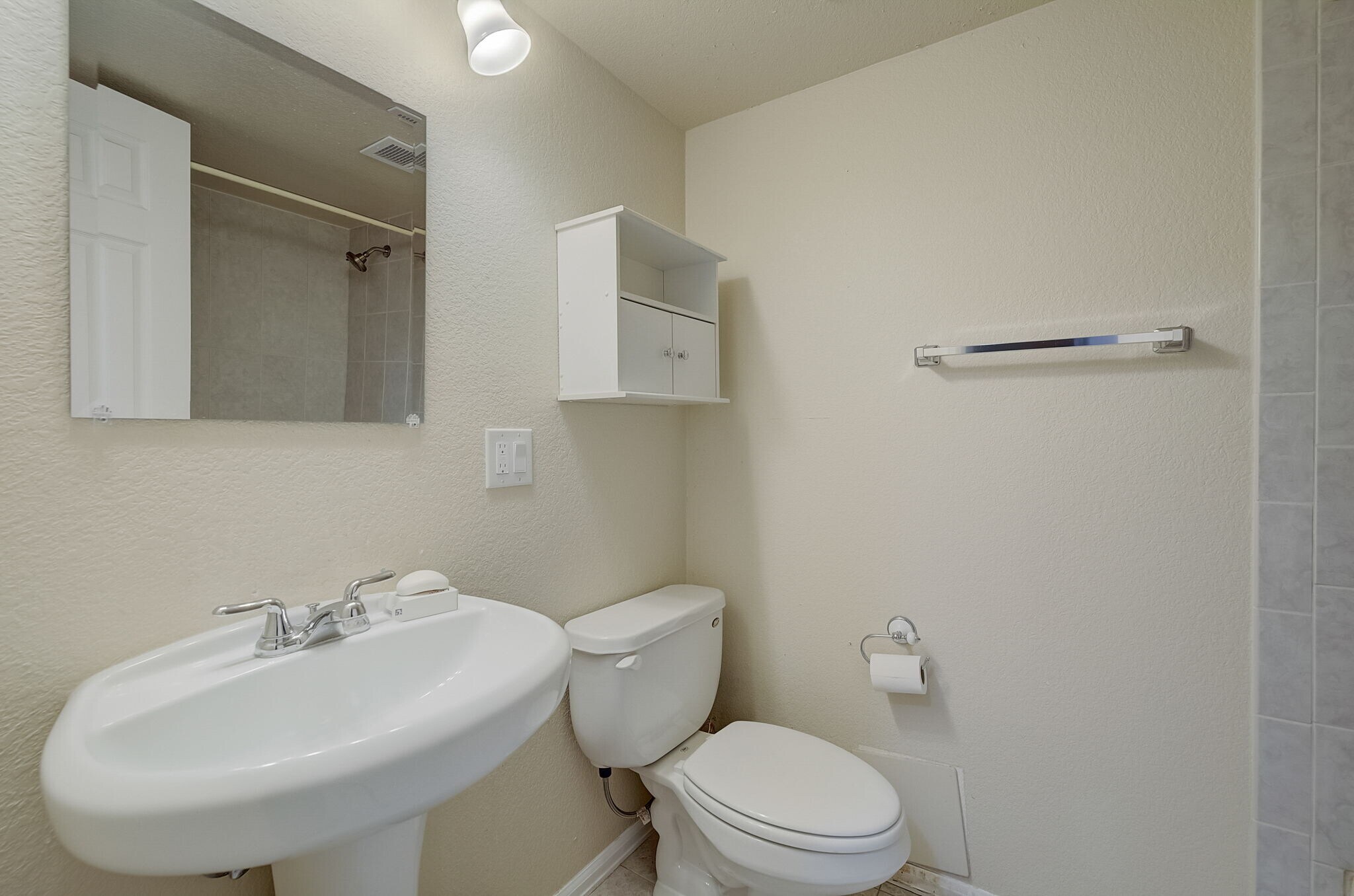 Building Photo - 6571 Shannon Trl