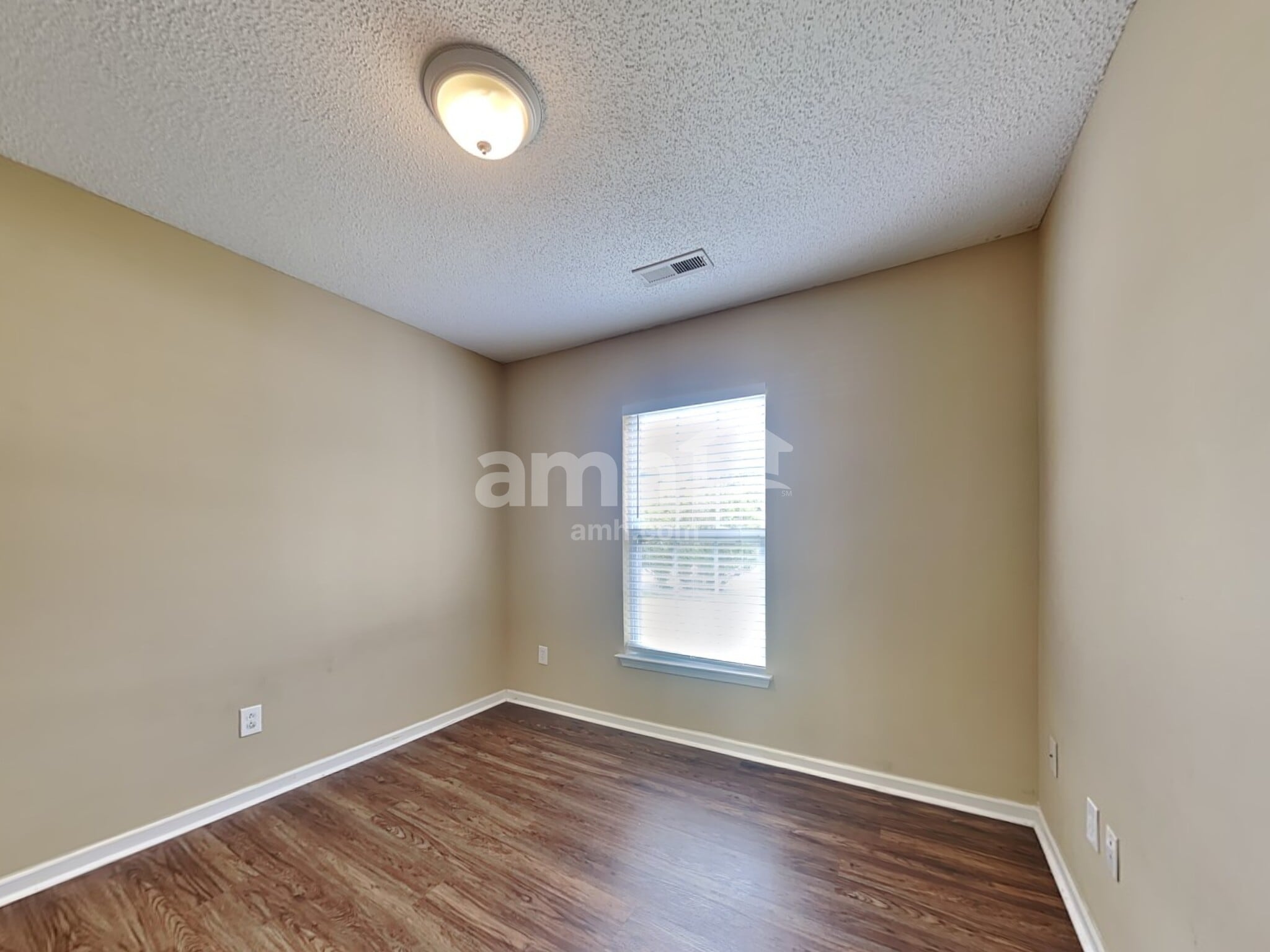 Building Photo - 5023 Holdsworth Dr