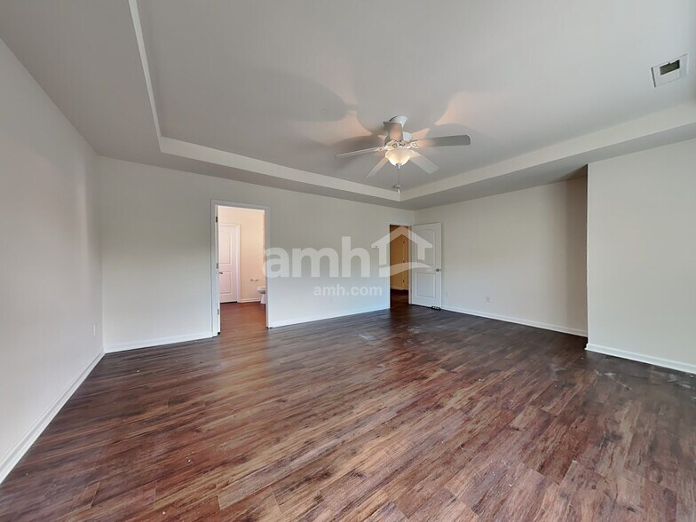 Building Photo - 1300 Montreux Ct