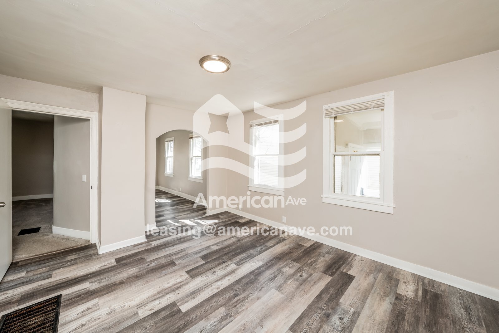 Building Photo - 709 W Broad St