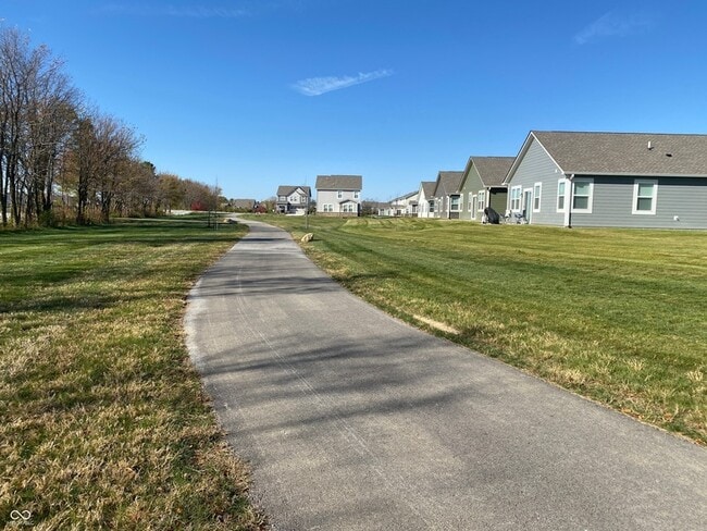 Building Photo - 6531 Hawthorne Dr