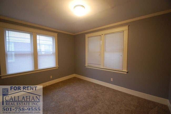 Building Photo - Historic Home is located in the Argenta se...