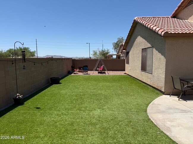 Building Photo - 5943 S 248th Dr