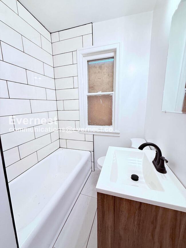 Building Photo - 12701 Northlawn St