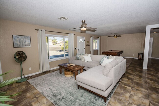 Building Photo - Your Year-Round Retreat in LHC!