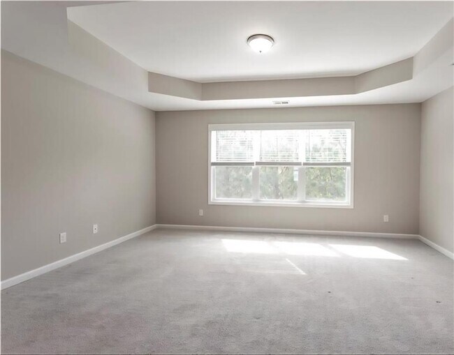 Building Photo - 880 Sunset Park Dr