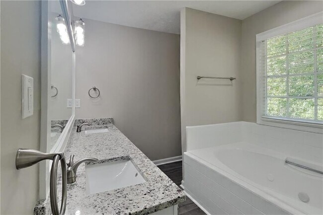 Building Photo - 3540 Spring Creek Cir
