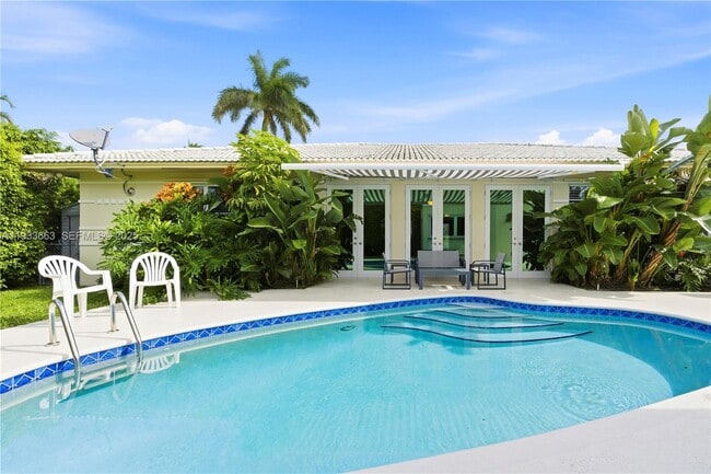 Building Photo - 2607 Holy Cross Ln