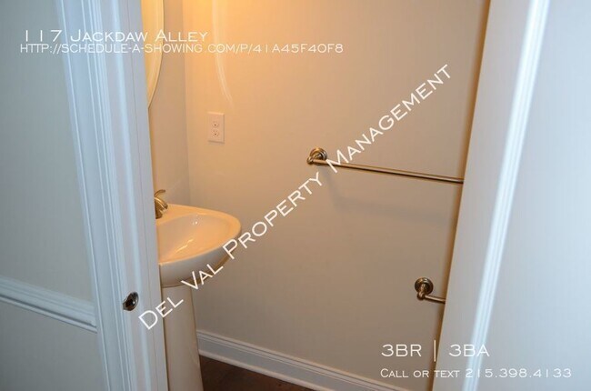 Building Photo - 117 Jackdaw Alley