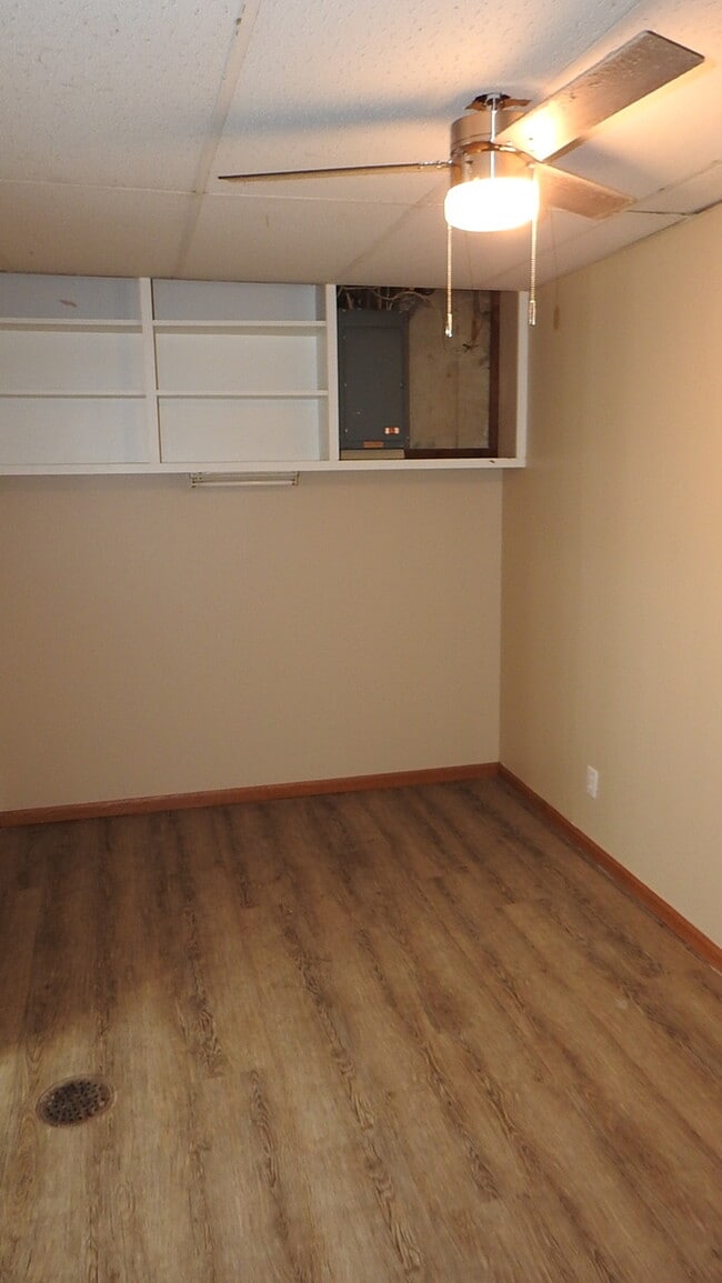 Building Photo - 1224 N Cottage Ave