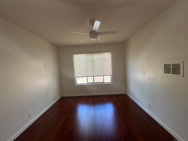 Building Photo - 4050 Rosenda Ct