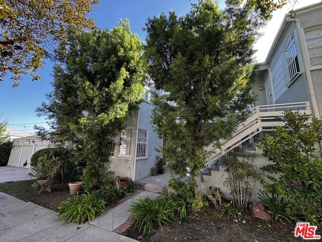 Building Photo - 1242 Edris Dr