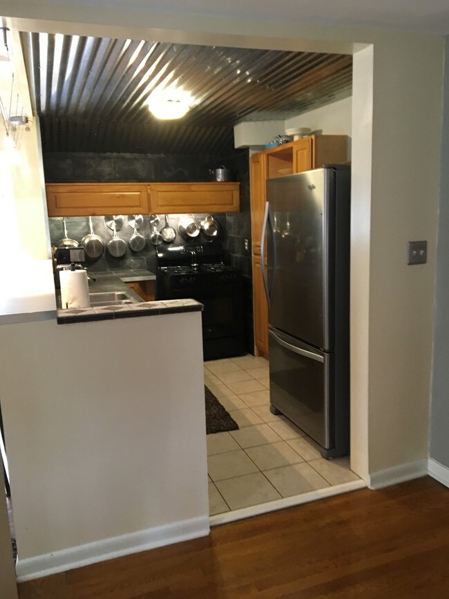 Building Photo - 1027 Cherokee Rd