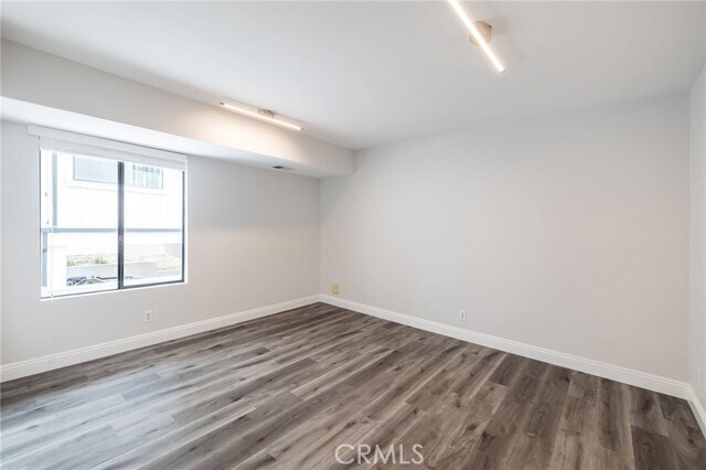 Building Photo - 604 N Irena Ave