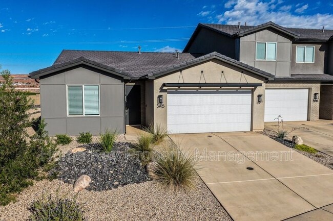 Building Photo - 3915 Razor Dr